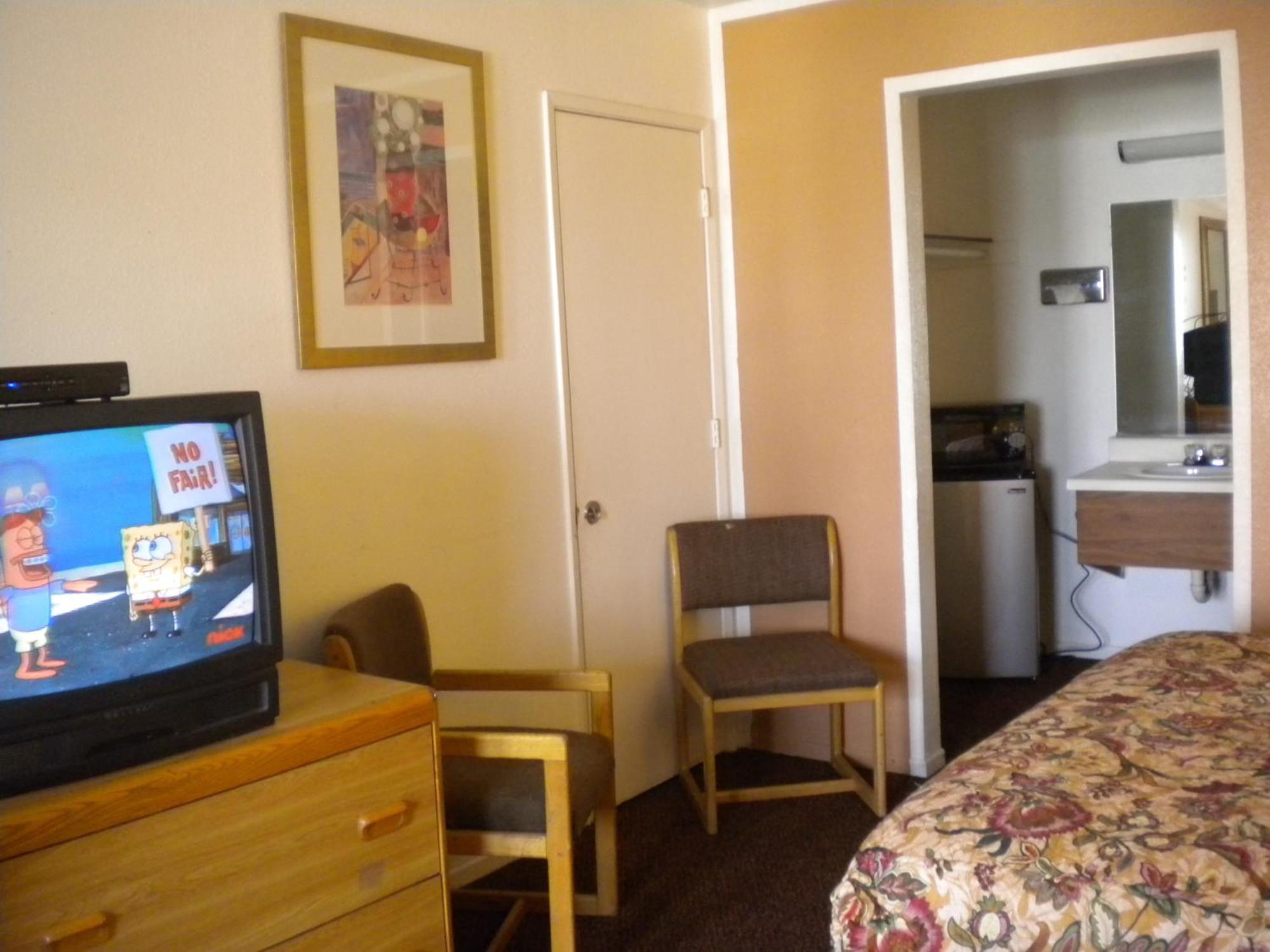 Best Economy Inn & Suites Bakersfield Quarto foto