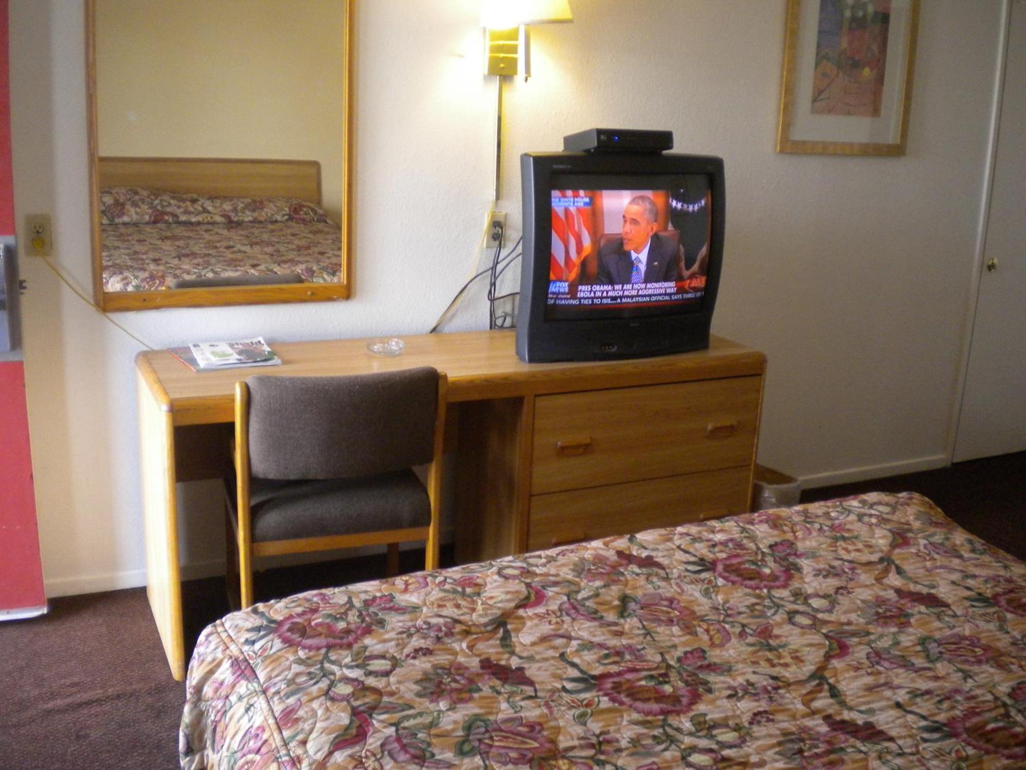 Best Economy Inn & Suites Bakersfield Quarto foto